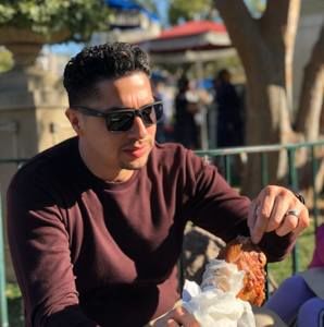 Meet your Posher, Roberto